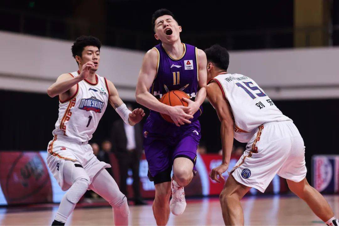 开云体育-关于毕尔巴鄂竞技内部会议纪要流出——转会期绝杀压哨，CBA季后赛使命明确，年轻球员得到机会的信息-开云体育